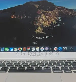 New Laptop Apple MacBook Air 2015 8GB Intel Core i7 SSD 512GB