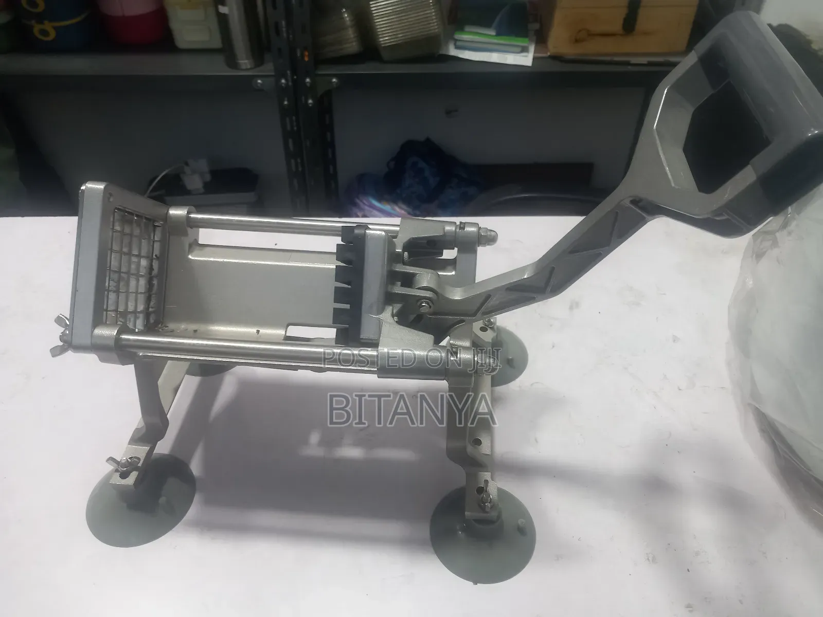የድንች መቆራረጫ (French Fries Cutter)