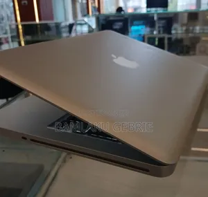 New Laptop Apple MacBook Pro 2012 4GB Intel Core I5 SSD 256GB