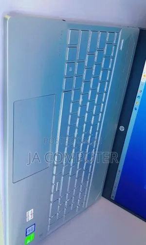 Photo - New Laptop HP Pavilion 15 8GB Intel Core I5 SSHD (Hybrid) 1.5T