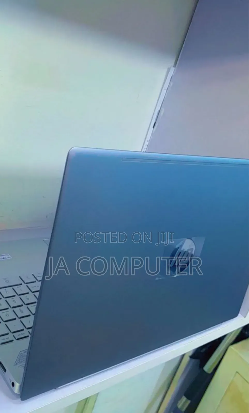 New Laptop HP Pavilion 15 8GB Intel Core I5 SSHD (Hybrid) 1.5T