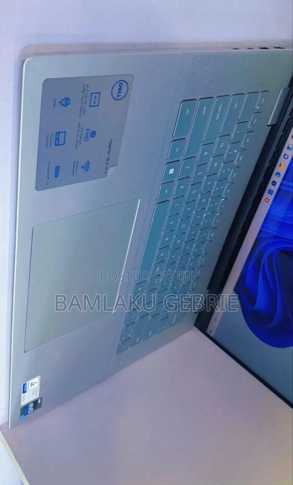 New Laptop Dell Inspiron 16 5620 16GB Intel Core I7 SSD 1T