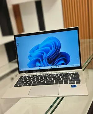 New Laptop HP EliteBook 830 G8 16GB Intel Core I7 SSD 512GB