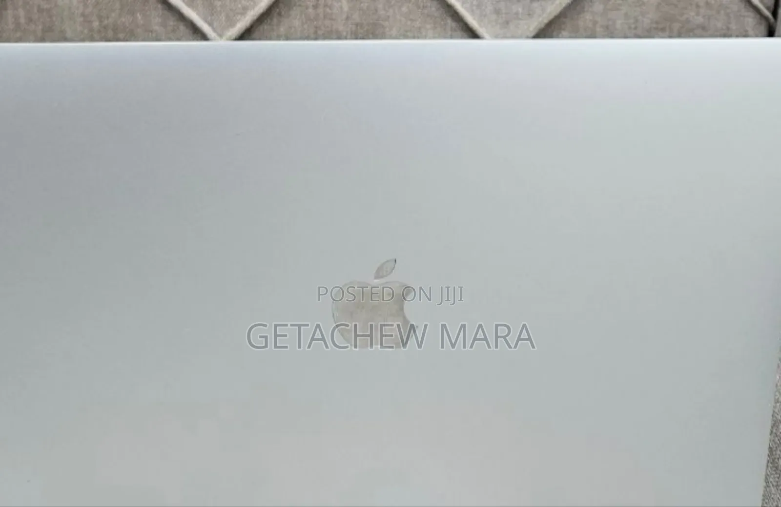 New Laptop Apple MacBook 2020 8GB Intel Core I5 SSD 512GB