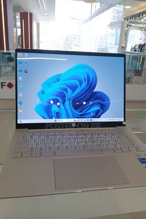 New Laptop HP 16GB Intel Core I7 SSD 512GB