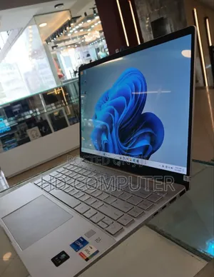 New Laptop HP 16GB Intel Core I7 SSD 512GB