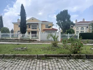Photo - 5bdrm Villa in Cccd Compound, Bole for sale