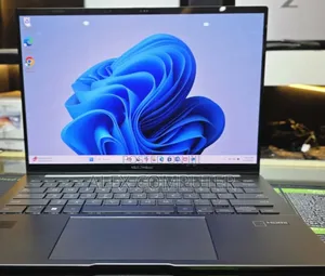 New Laptop Asus ZenBook UX32A 8GB Intel Core Ultra 5 SSD 512GB