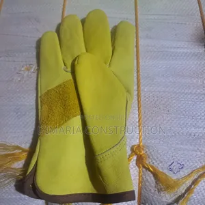 ቢጫ ቆዳ ጓንት(Leather Yellow Glove)