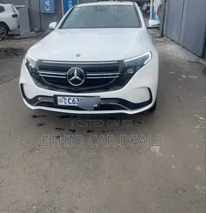 Photo - Mercedes-Benz EQC EQC400 4MATIC 2023 White