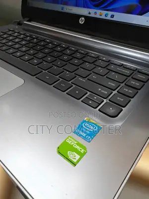 New Laptop HP Pavilion 10 8GB Intel Core I7 SSD 256GB