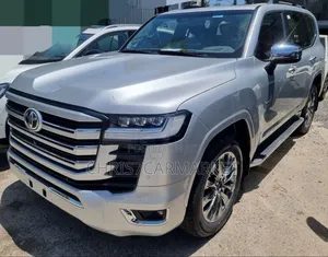 New Toyota Land Cruiser 2023 Silver