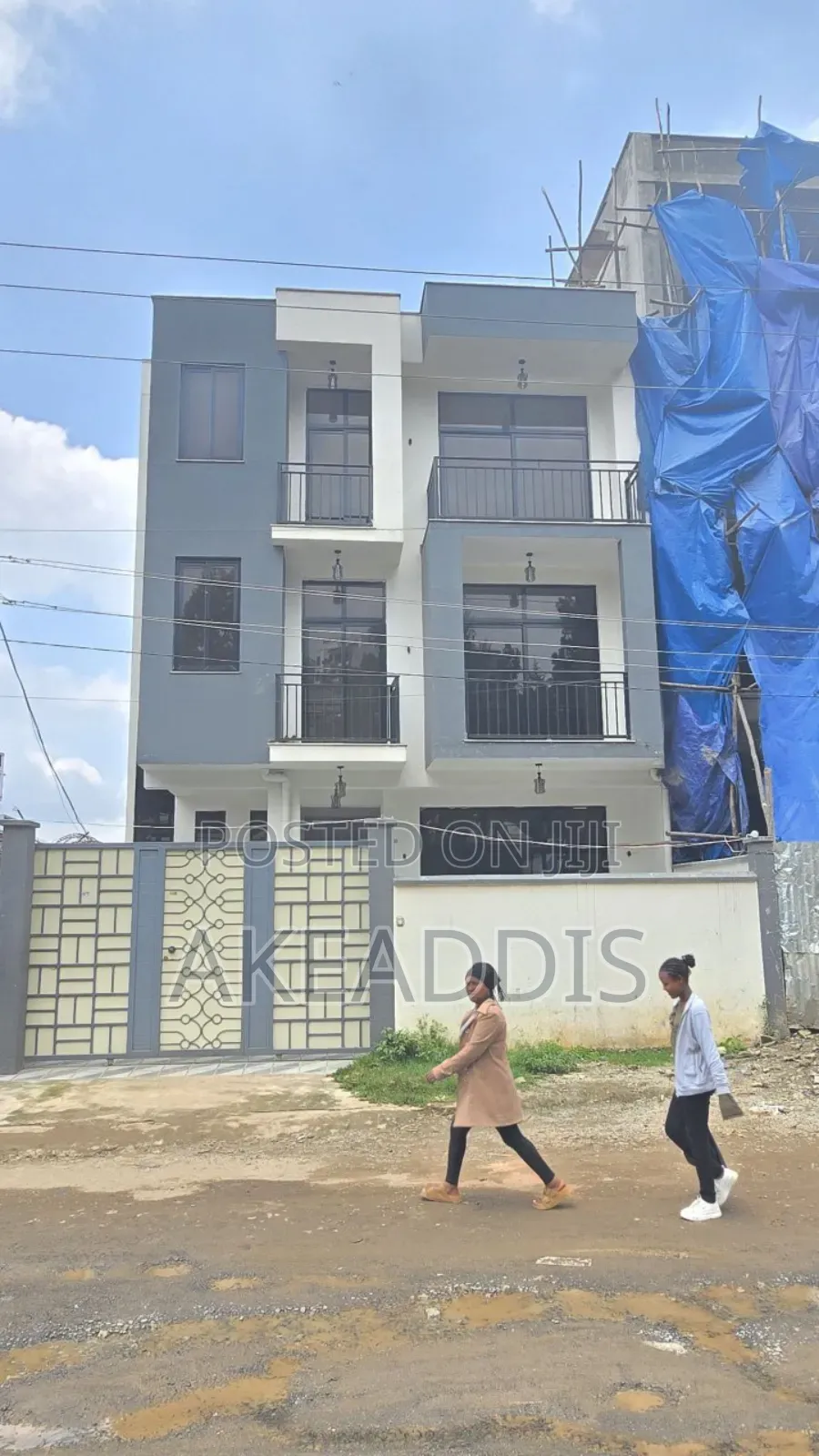 Furnished 6bdrm Townhouse/Terrace in Bole Ayat for sale