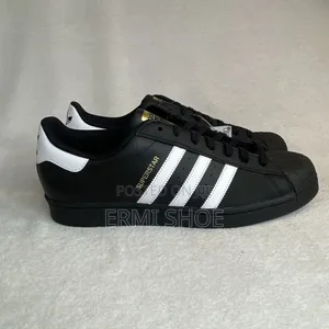 Photo - Oldschool Superstar Adidas