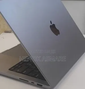 Photo - New Laptop Apple MacBook Pro 2021 M1 16GB Apple M1 SSD 512GB