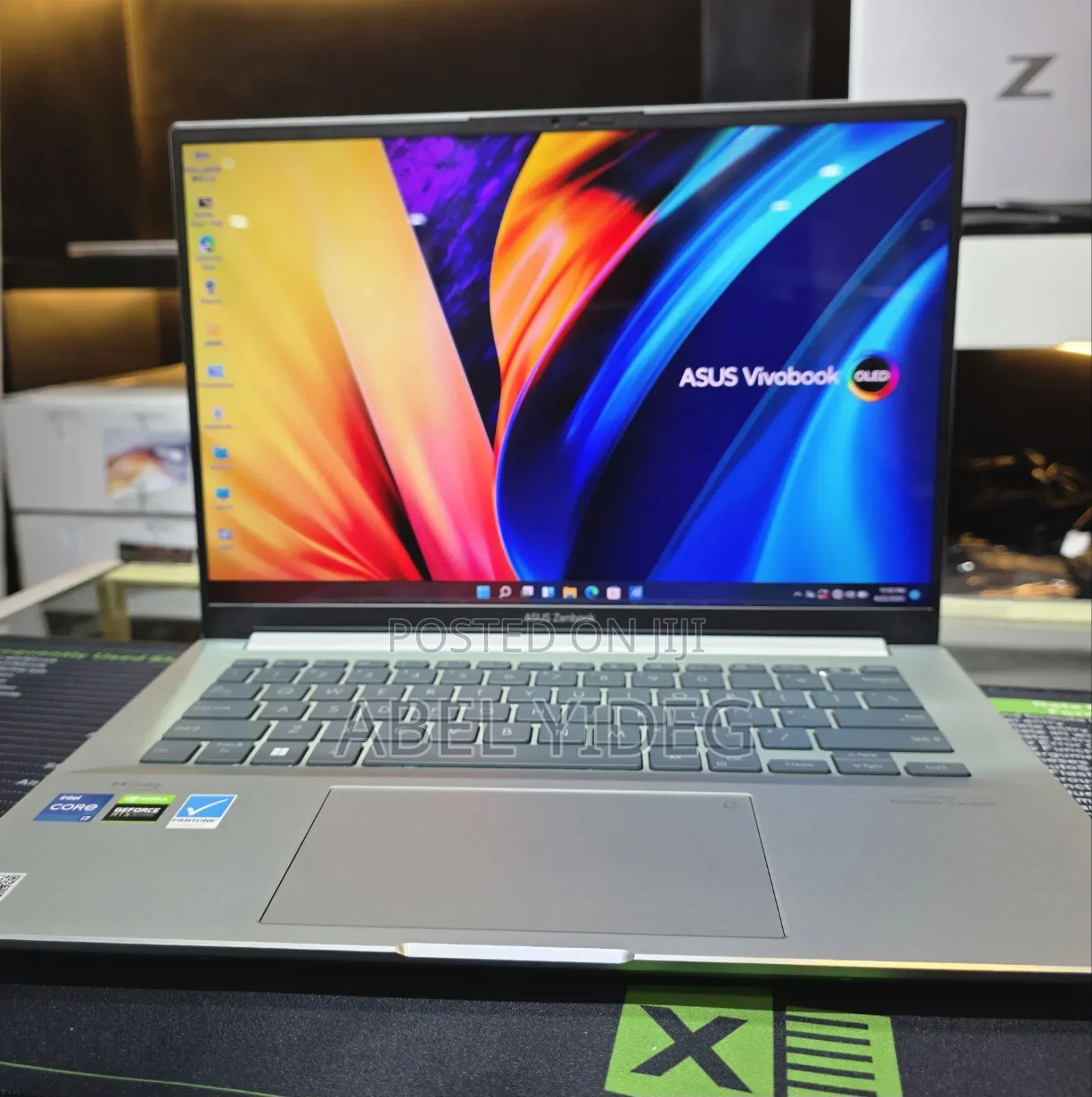 New Laptop Asus Zenbook 14 UX434 16GB Intel Core I7 SSD 512GB