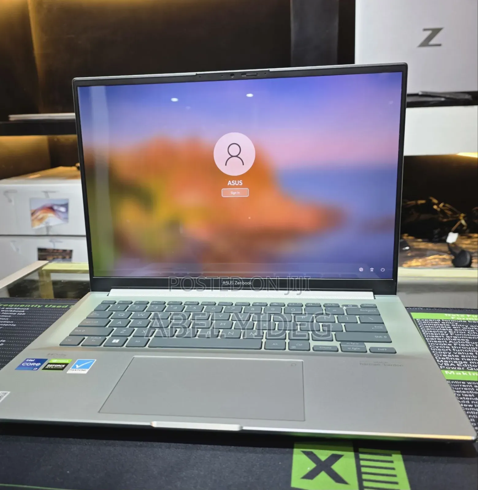 New Laptop Asus Zenbook 14 UX434 16GB Intel Core I7 SSD 512GB