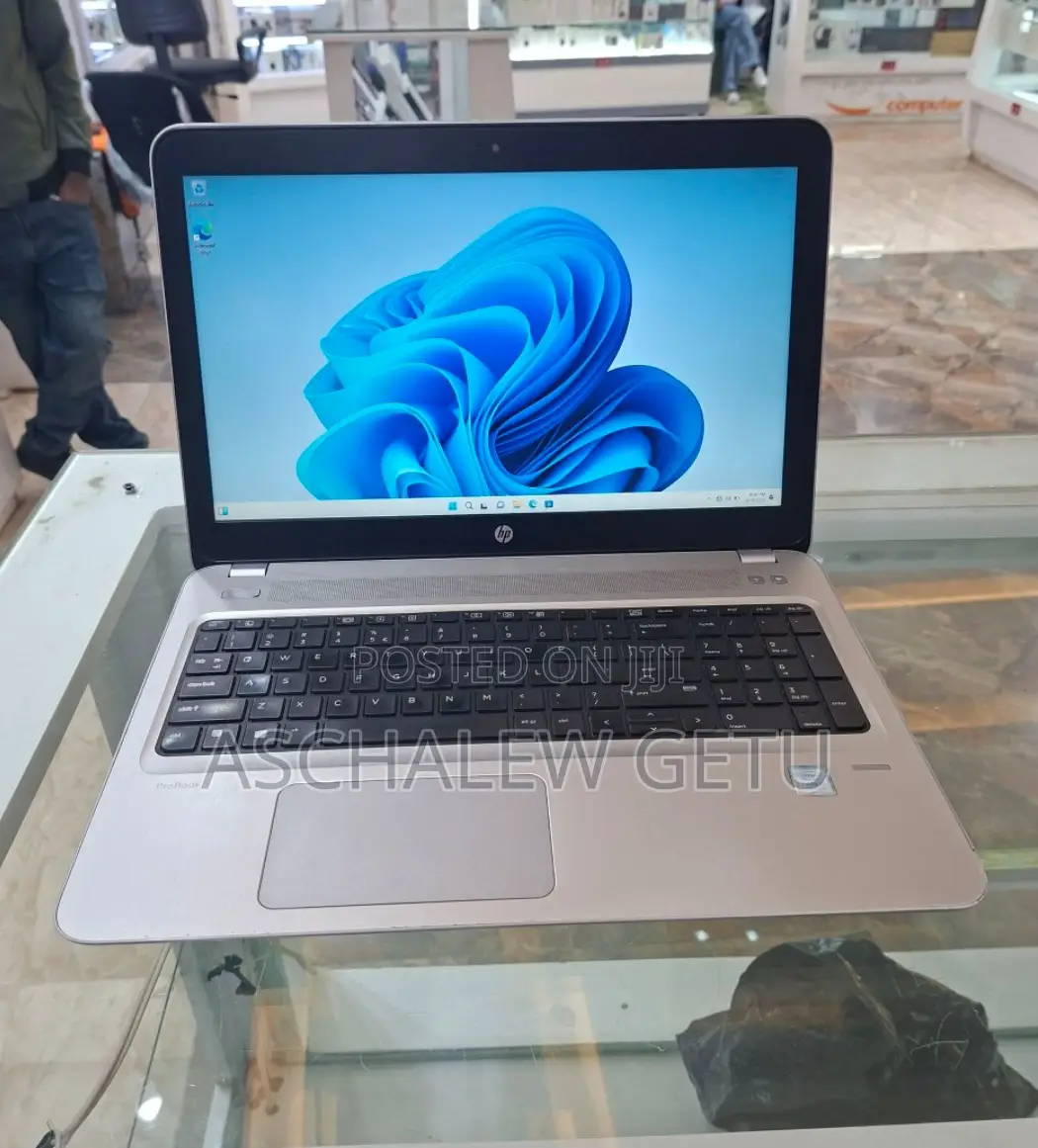 New Laptop HP ProBook 450 G4 8GB Intel Core I7 HDD 1T