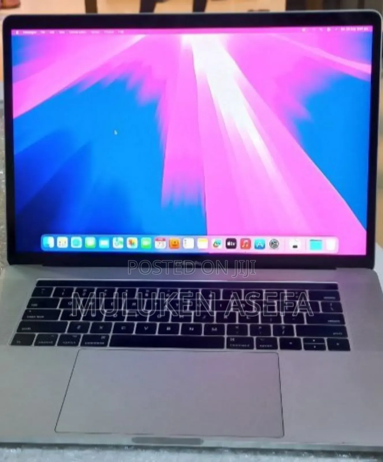 New Laptop Apple MacBook Pro 2017 16GB Intel Core I7 SSD 256GB