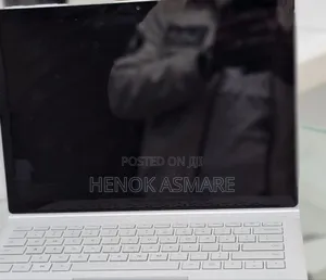 Photo - New Laptop Microsoft Surface 16GB Intel Core I7 SSD 256GB