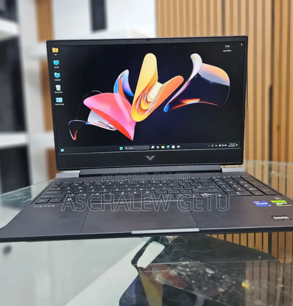 New Laptop HP Victus 15 16GB Intel Core I7 SSD 1T