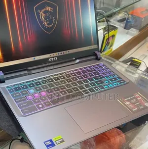 New Laptop MSI Vector 16 HX AI A2XWIG 16GB Intel Core Ultra 7 SSD 1T