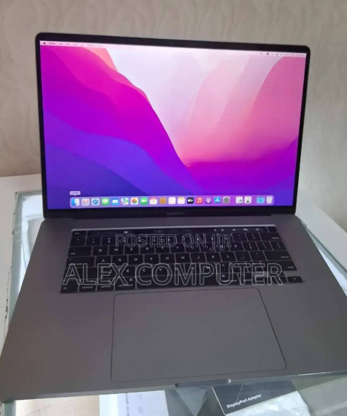 New Laptop Apple MacBook Pro 2019 32GB Intel Core I9 SSD 1T