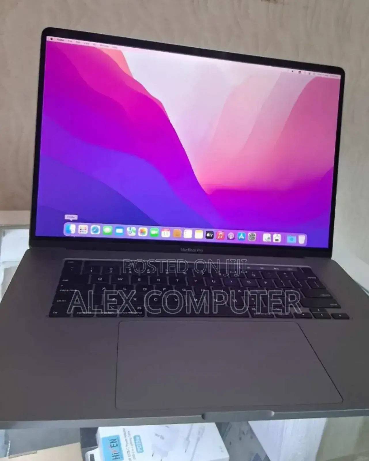 New Laptop Apple MacBook Pro 2019 32GB Intel Core I9 SSD 1T