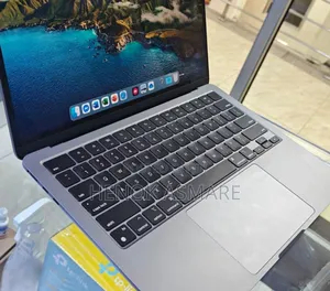 New Laptop Apple MacBook 2020 8GB Apple M2 Ultra SSD 512GB