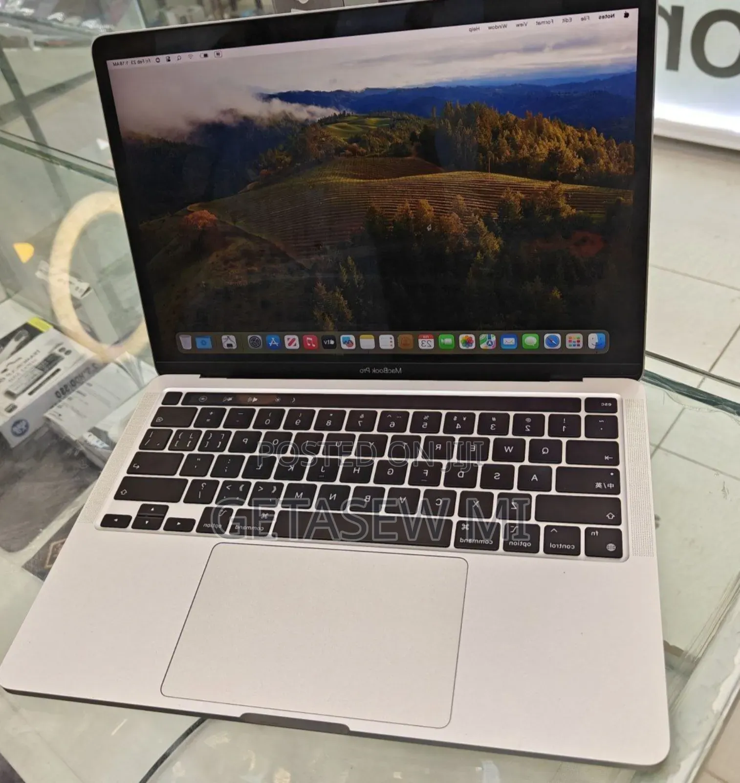 New Laptop Apple MacBook Air 2020 M1 8GB Apple M1 SSD 256GB