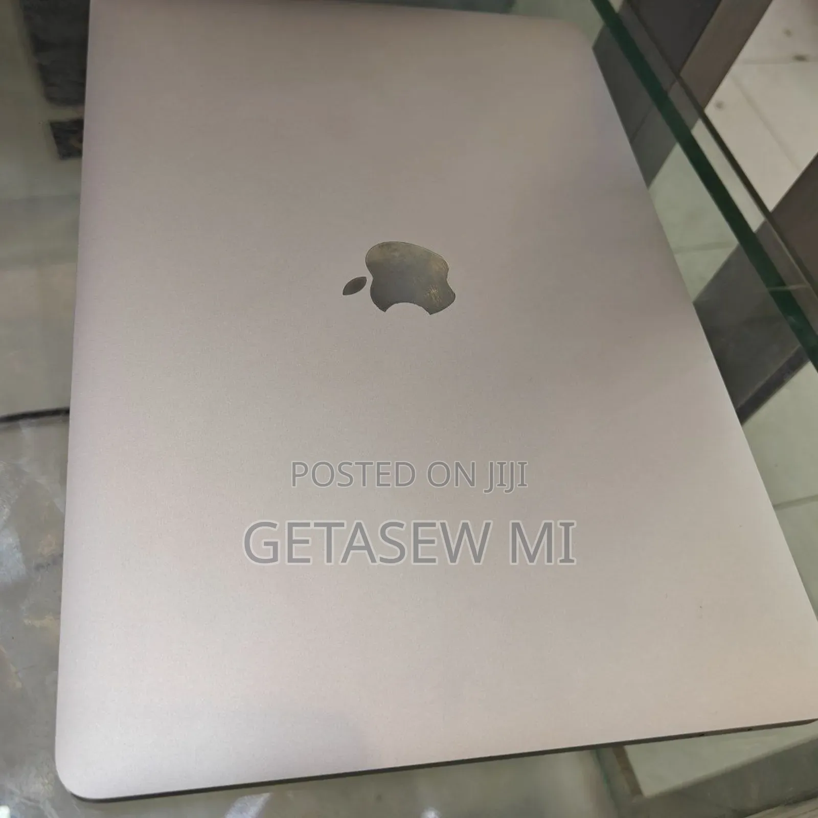 New Laptop Apple MacBook Air 2020 M1 8GB Apple M1 SSD 256GB