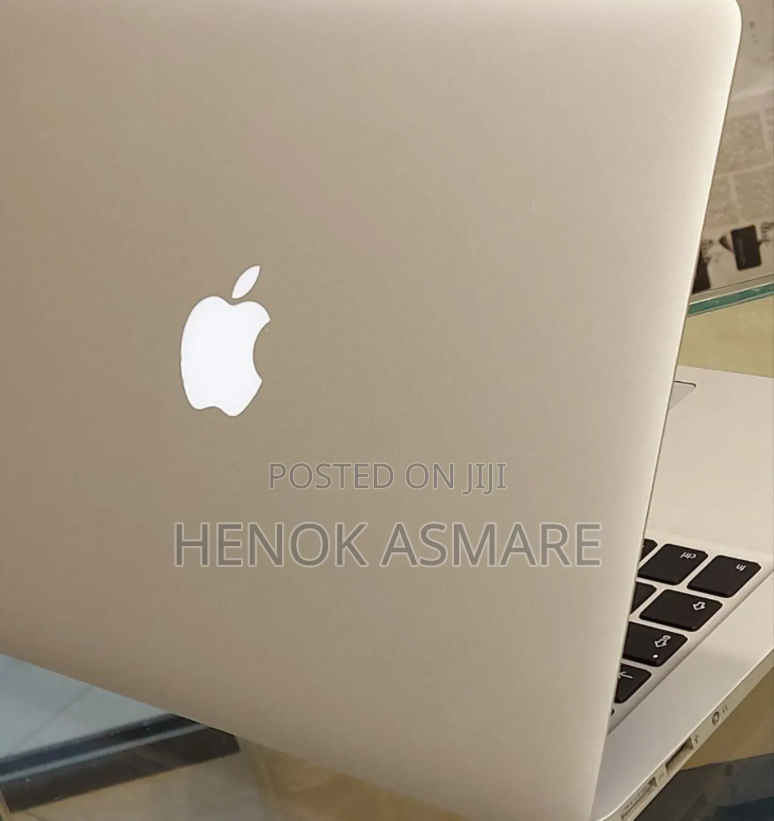 New Laptop Apple MacBook Pro 2017 8GB Intel Core I5 SSD 128GB