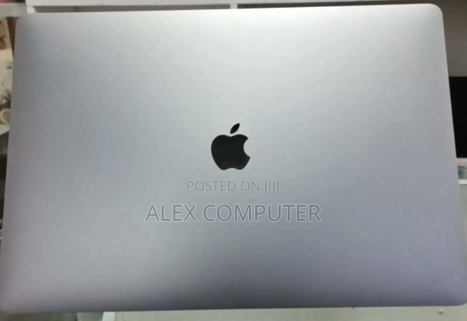 New Laptop Apple MacBook Pro 2019 32GB Intel Core I9 SSD 512GB