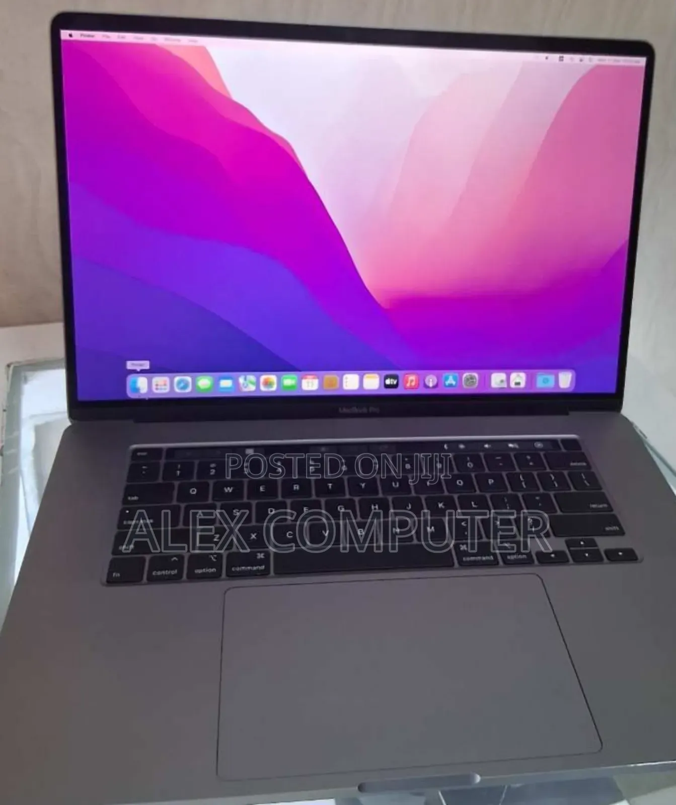 New Laptop Apple MacBook Pro 2019 32GB Intel Core I9 SSD 1T