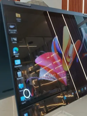 Photo - New Laptop Lenovo Yoga 710 16GB AMD Ryzen 7 SSD 512GB