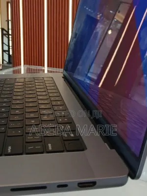 New Laptop Apple MacBook Pro M1 16GB Apple M1 Pro HDD 1T