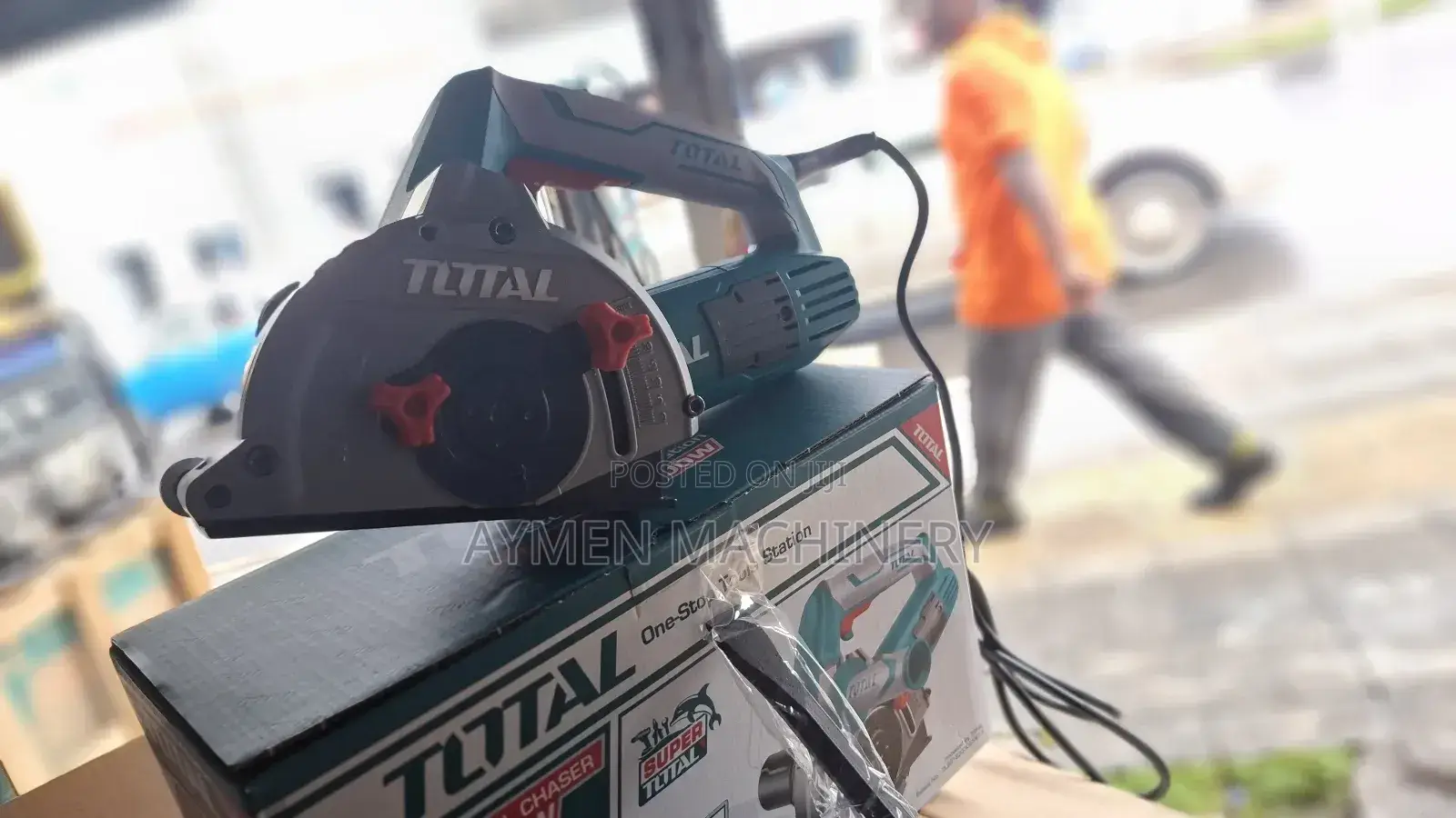 Total Wallchaser 1500w የግድግዳ መሠንጠቂያ