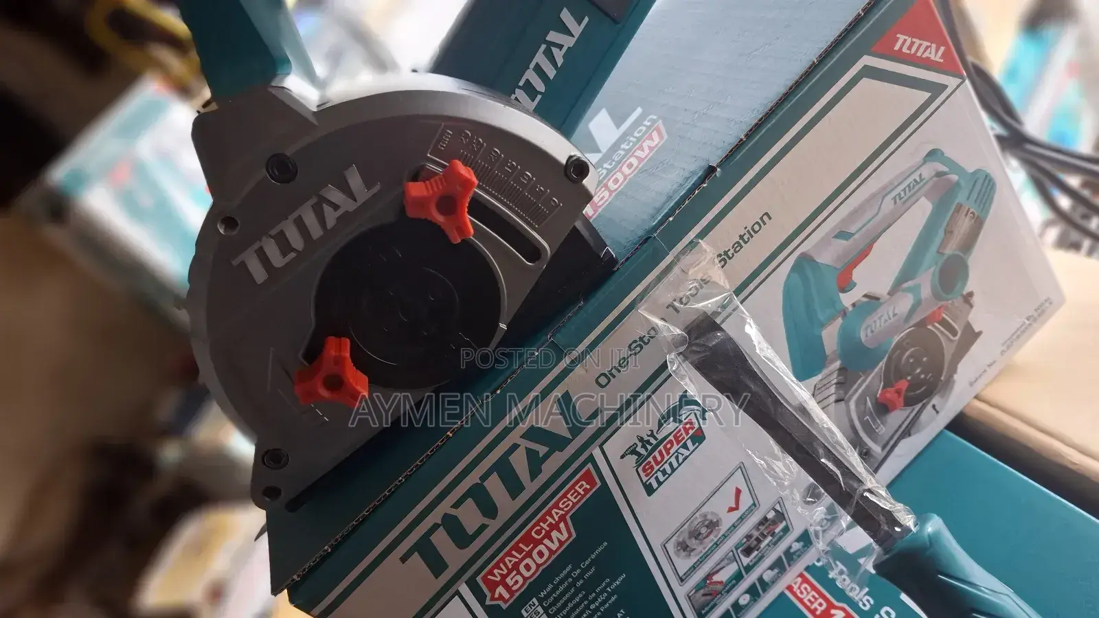 Total Wallchaser 1500w የግድግዳ መሠንጠቂያ