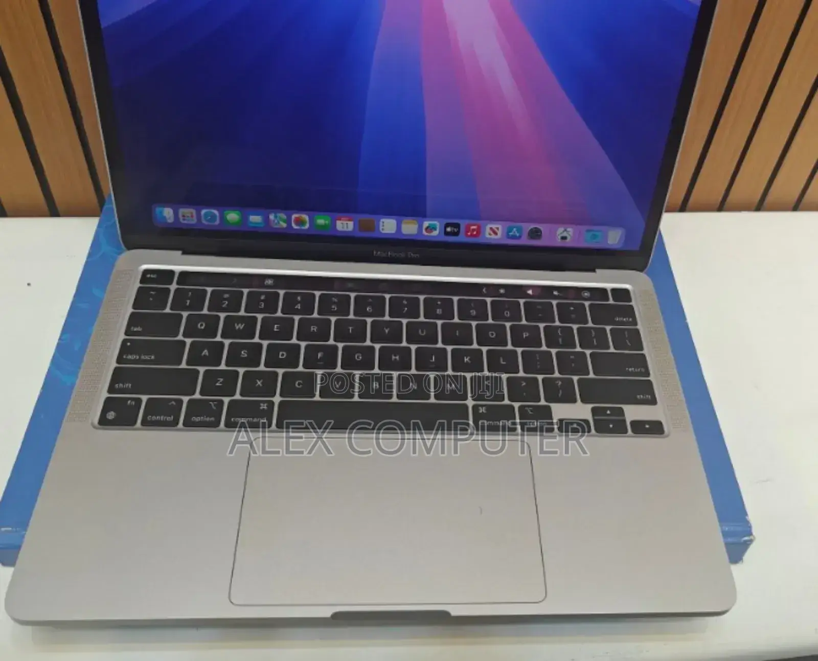 New Laptop Apple MacBook Pro M1 16GB Apple M1 SSD 512GB