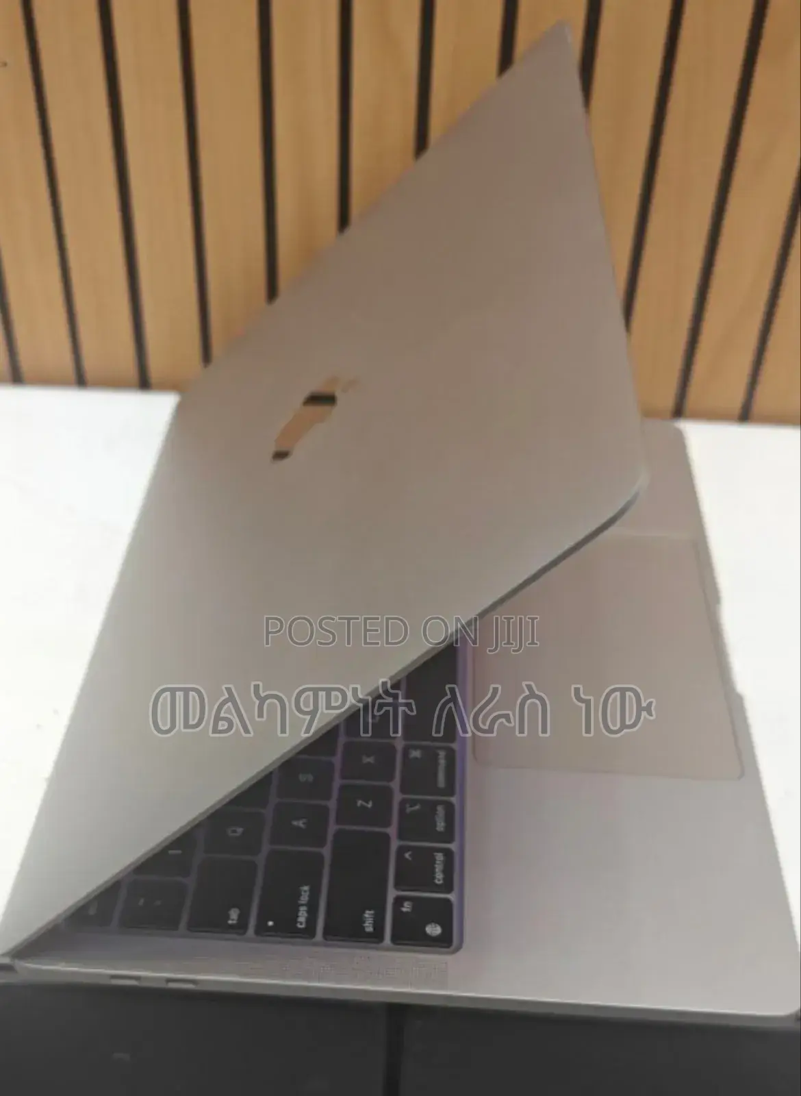 New Laptop Apple MacBook Pro M1 16GB Apple M1 SSD 512GB