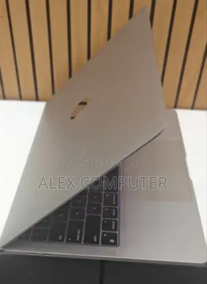 New Laptop Apple MacBook Pro M1 16GB Apple M1 SSD 512GB