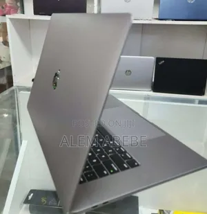 Photo - New Laptop Apple MacBook Pro 2019 32GB Intel Core I9 SSD 512GB