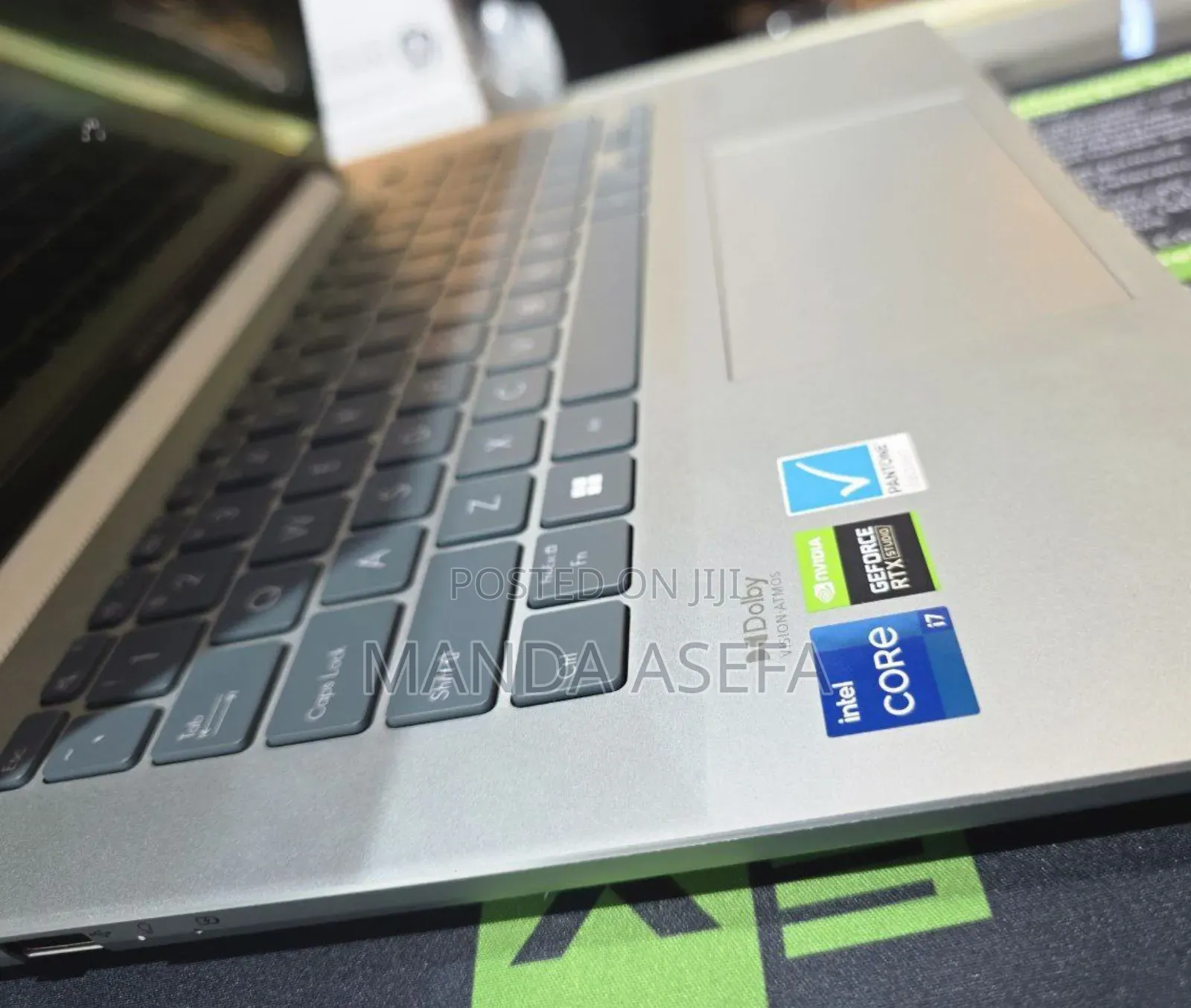 New Laptop Asus Zenbook 14 UX434 16GB Intel Core I7 SSD 1T