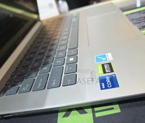 New Laptop Asus Zenbook 14 UX434 16GB Intel Core I7 SSD 1T