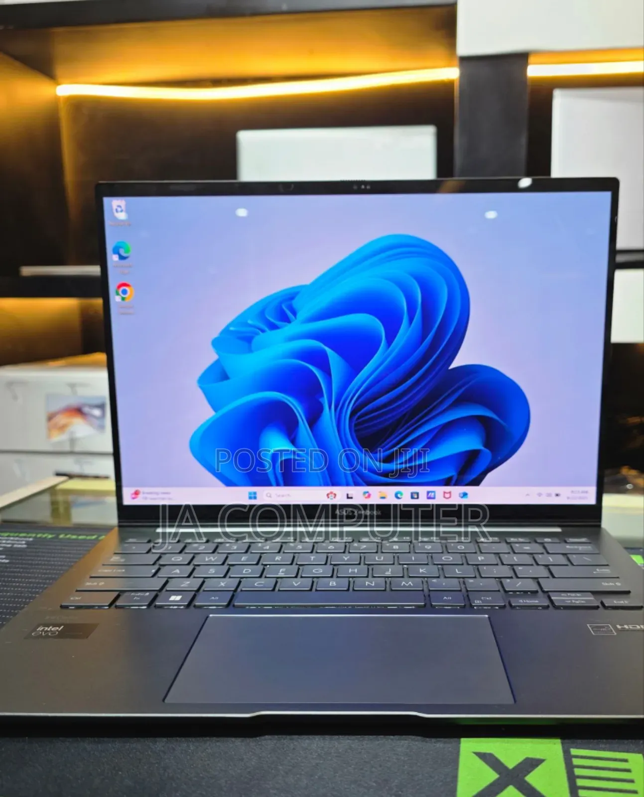 New Laptop Asus ZenBook 13 UX331UN 16GB Intel Core Ultra 5 SSD 512GB