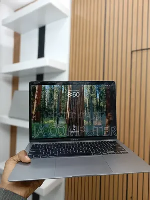 Photo - New Laptop Apple MacBook Air 2020 M1 8GB Apple M1 SSD 256GB