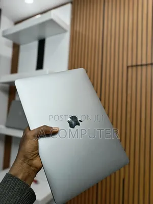 New Laptop Apple MacBook Air 2020 M1 8GB Apple M1 SSD 256GB