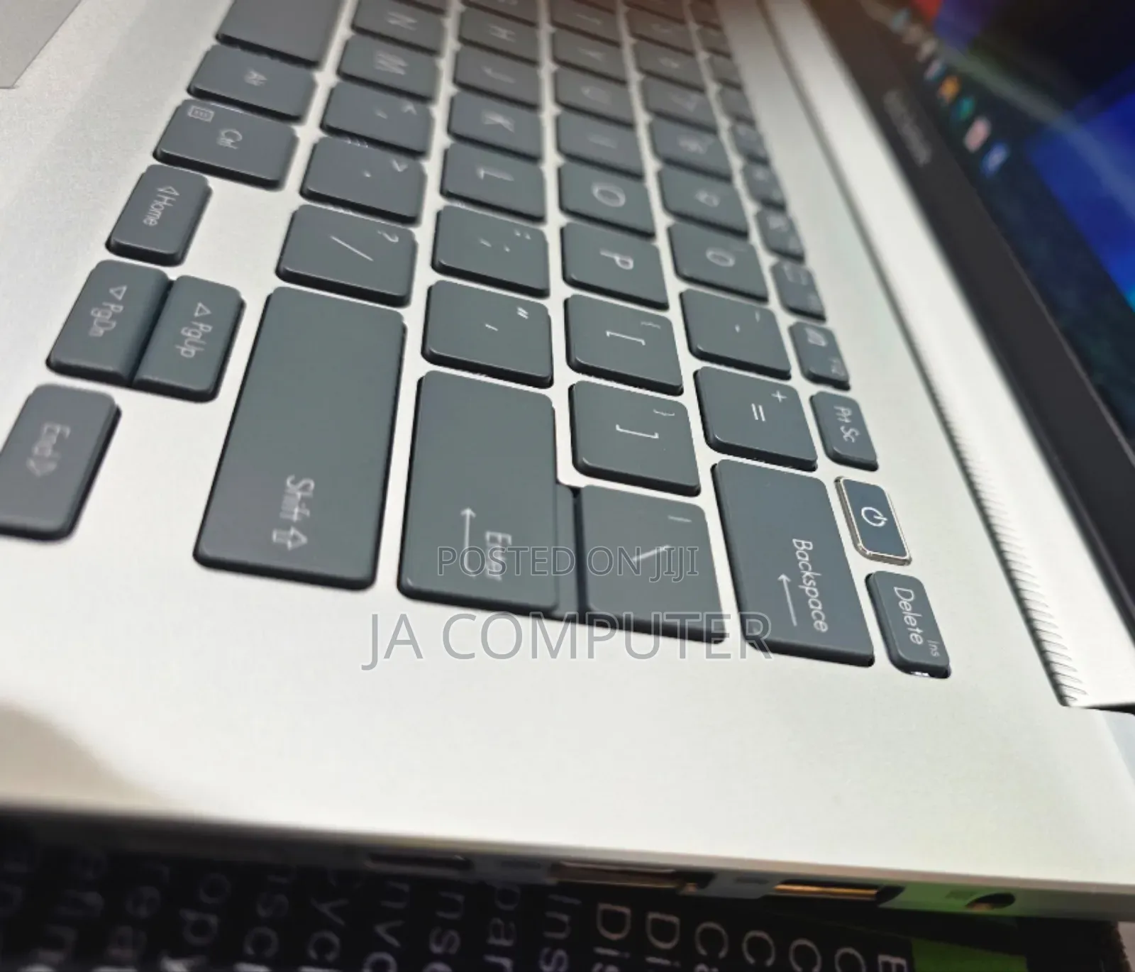 New Laptop Asus Zenbook 14 UX434 16GB Intel Core I7 SSD 512GB