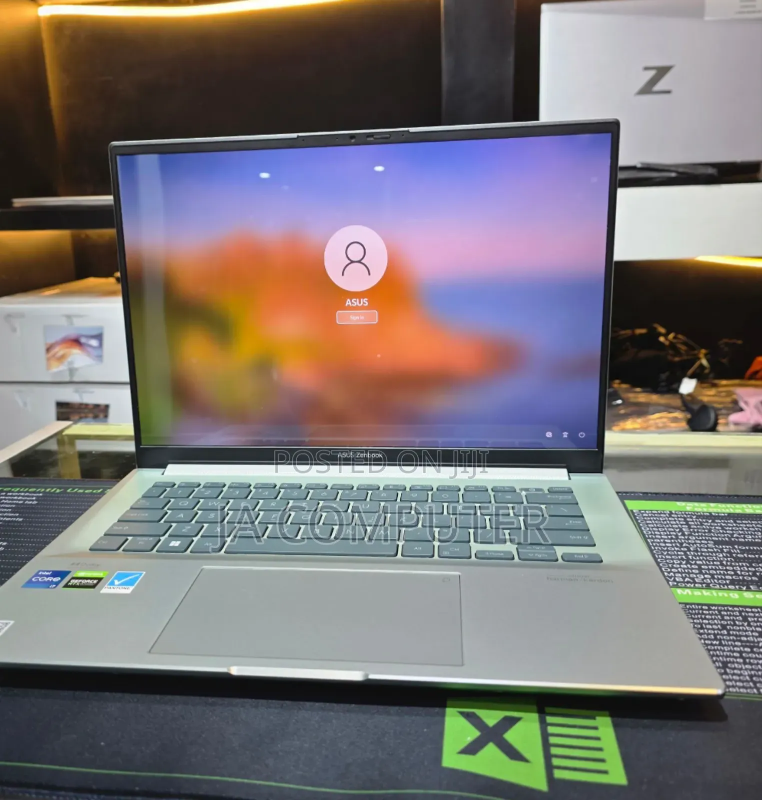 New Laptop Asus Zenbook 14 UX434 16GB Intel Core I7 SSD 512GB