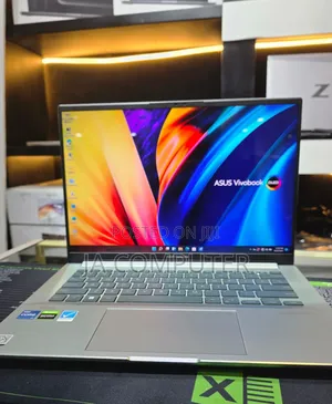 New Laptop Asus Zenbook 14 UX434 16GB Intel Core I7 SSD 512GB